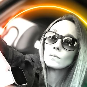 Meet your Posher, Kristin